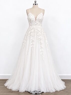 NOX ANABEL 3D Floral Lace Wedding Dress